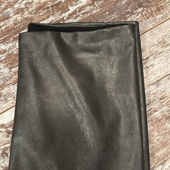 VINTAGE HAVANA stretch faux leather legging size small - Picture 2 of 7